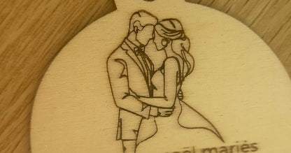 Boule de Noël Personnalisée – Premier Noël de Mariés (8 cm)